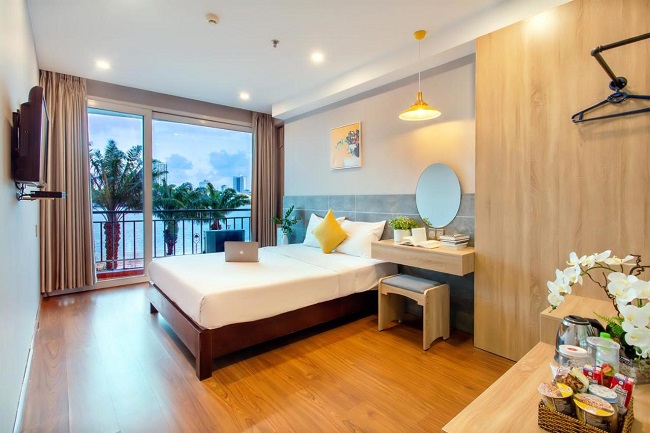 Happy Day Hotel - Khách sạn 2 sao Đà Nẵng giá rẻ gần cầu sông Hàn